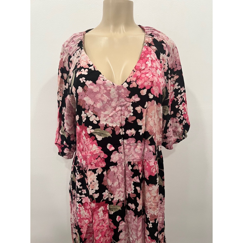 H&M maxi dress black and pink hydrangea floral print Cottagecore size medium - Picture 2 of 16